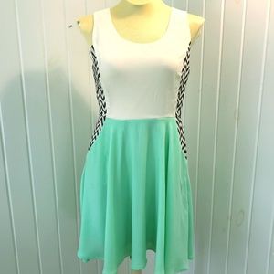 Adorable dress with chevron print panels